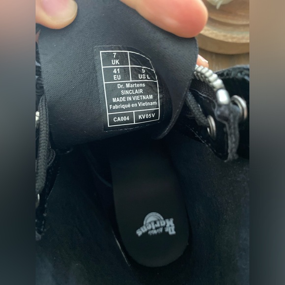 Dr. Martens Sinclair platform black boots in croc patent leather (Women, 9) BNWT - Picture 9 of 11